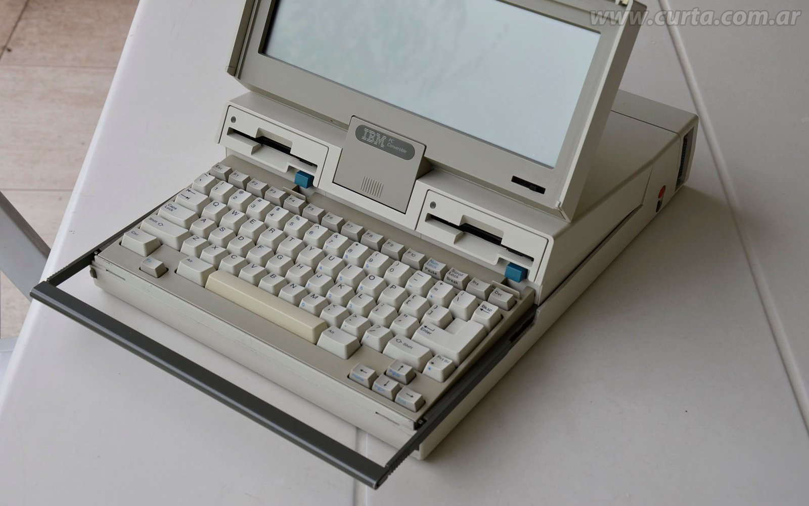 IBM's first laptop, the PC Convertible 5140, featured tactile