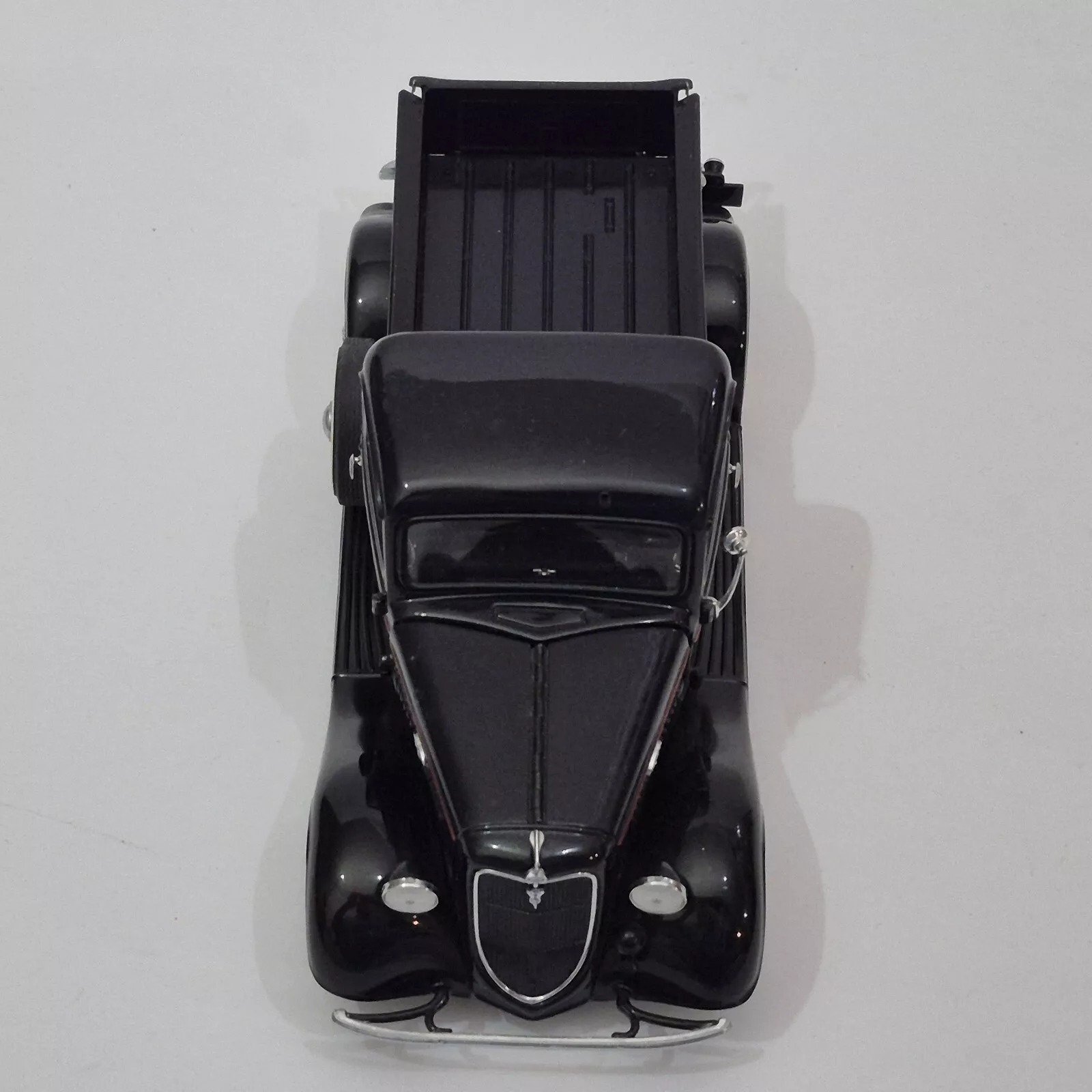 Danbury Mint 1935 Ford Pickup Truck 1:24 | Mercari