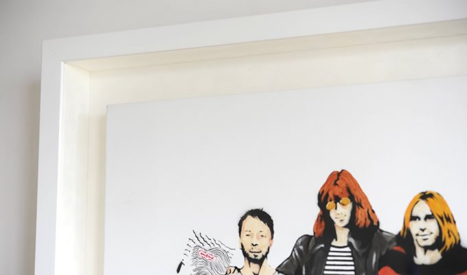 キャンバスも額縁で額装できるんです！（オーダーフレーム） ー