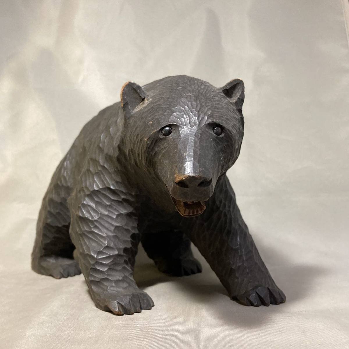北海道 古い 木彫りの熊 白老 アイヌ 木彫 熊 くま 一刀彫 彫刻 置物