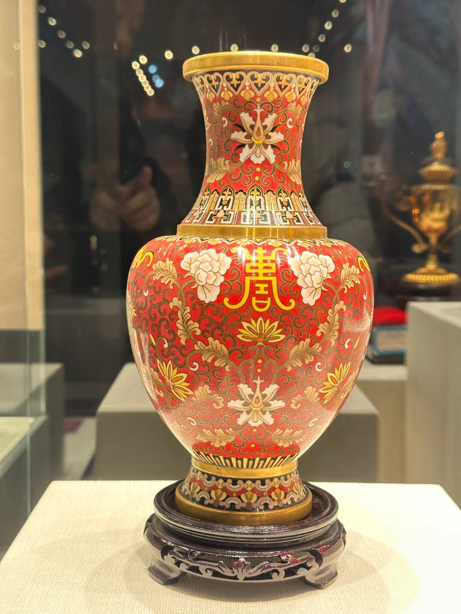 民国時期の最上級 七宝焼牡丹花紋瓶 琺瑯彩花瓶 清末七宝焼き 銅製