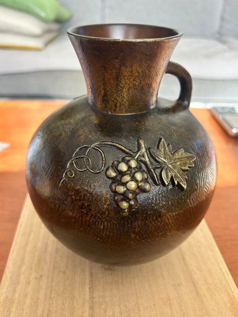 金属製ブドウ装飾壺 白銅製　葡萄罐　花瓶　置物　コレクション在銘