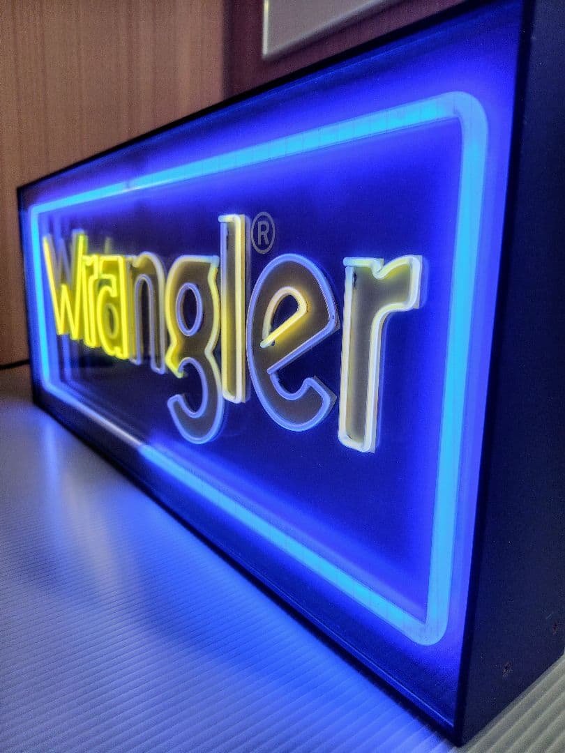 Wrangler Neon Store Display SIGN Wrangler / Neon Sign