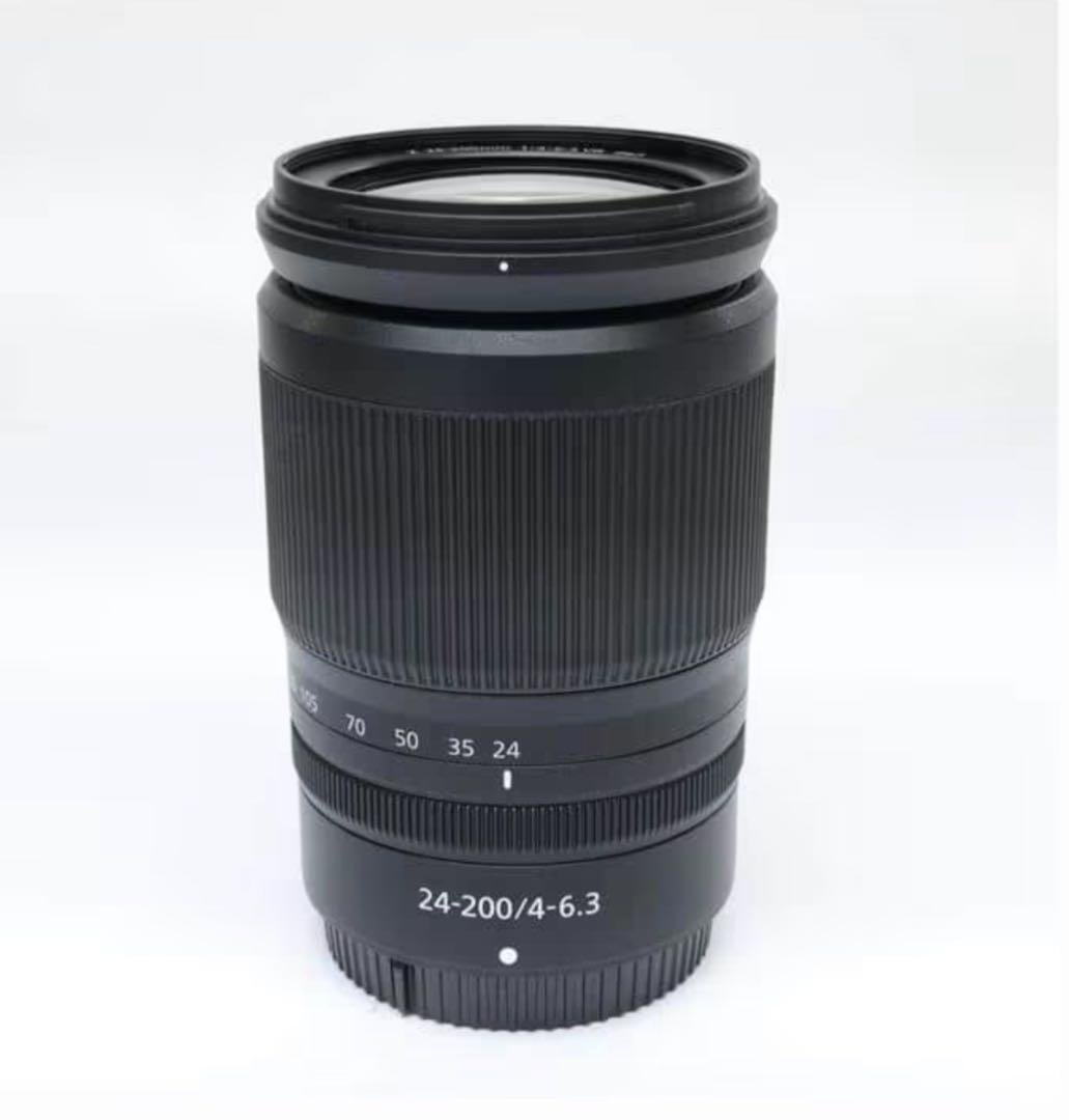 Nikon z 24-200 新古品　フード　保護フィルター付き Nikon z 24-200 新古品フード保護フィルター付き